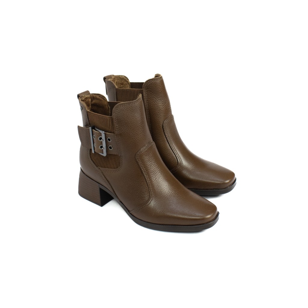 Bota Cano Curto em Couro Pegada Feminino