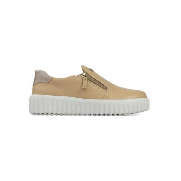 Tênis Casual em Couro Pegada Feminino