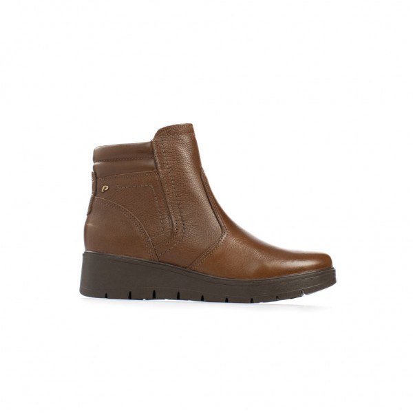 Bota Cano Curto em Couro Pegada Feminino