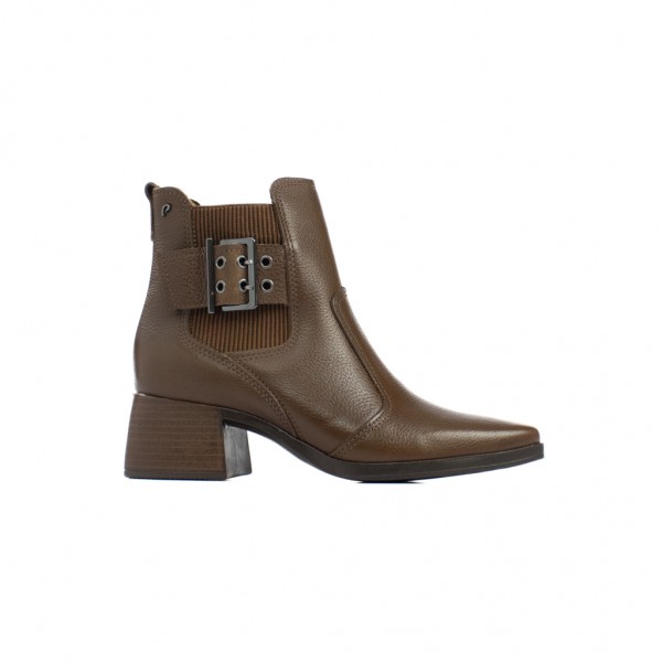 Bota Cano Curto em Couro Pegada Feminino