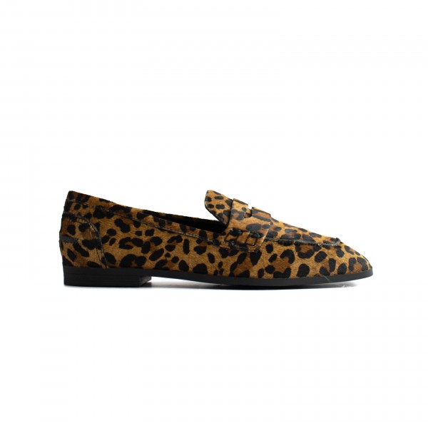 Sapato Loafer em Couro Fresh Boho Schutz Feminino